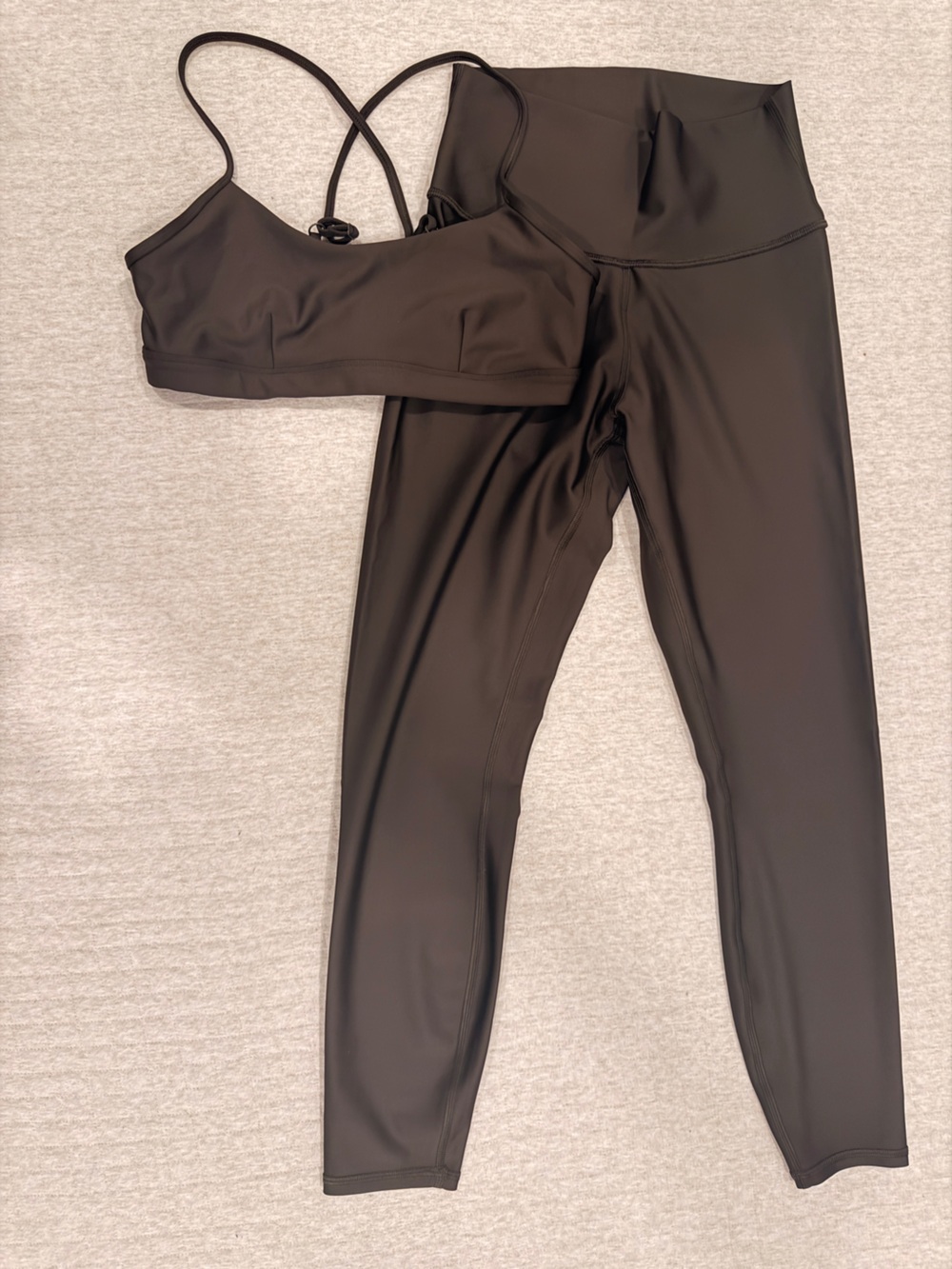 ALO Yoga Brown High-Waist Leggings & Strappy Sports Bra Set size M